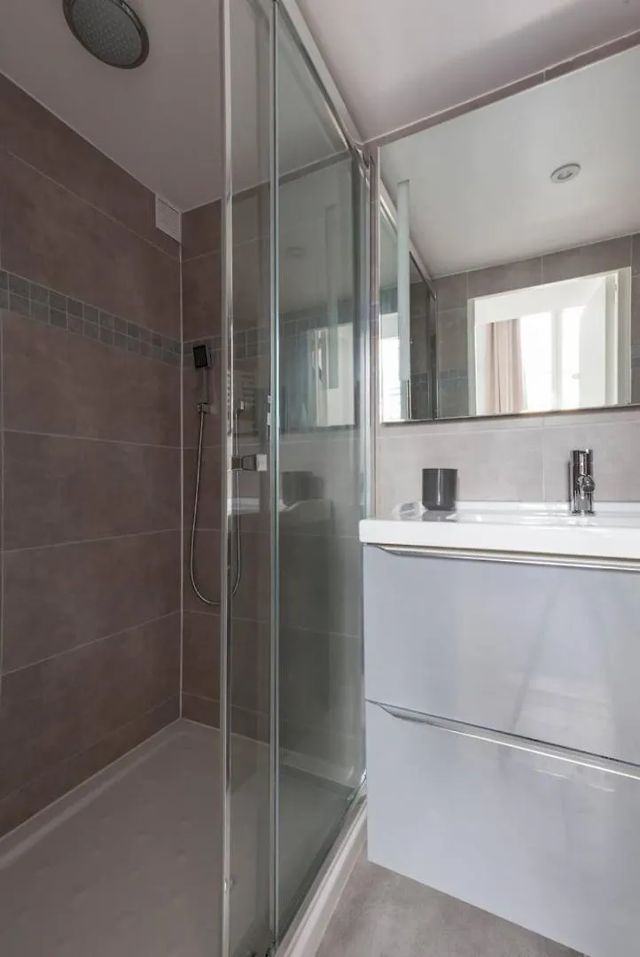 Apartment Center - Stylish Apt In Le Marais, 4pax Paris